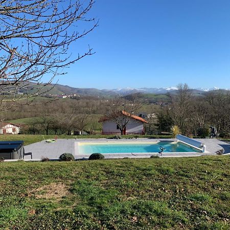 Studio Laina Avec Piscine, Spa Optionnel Irissarry Kültér fotó